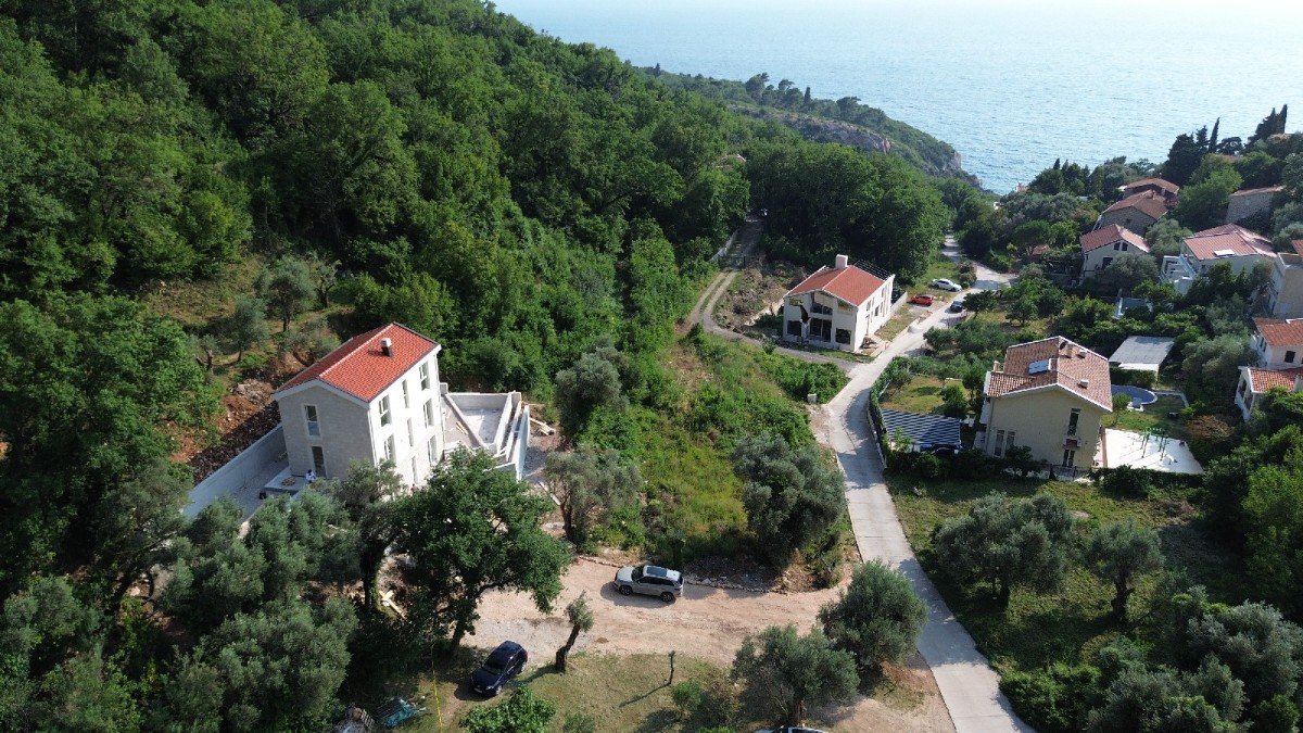 Nova vila 250 metara od mora, Budva, Reževići